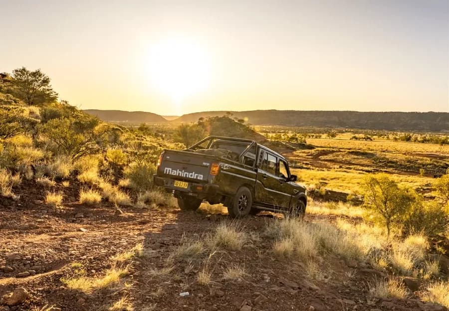 Pik-Up Double Cab lifestyle — Eagle Mahindra