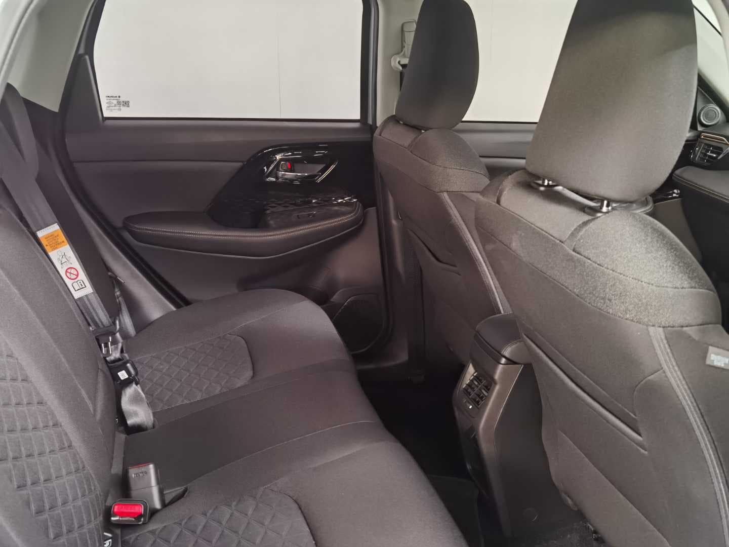 SUZUKI ACROSS 1.5 GL A/T (MILD HYBRID) image 20